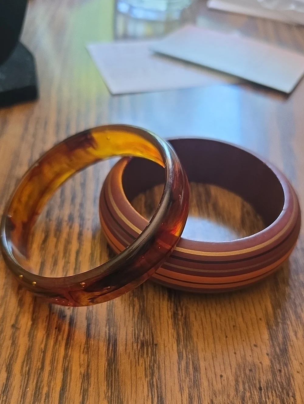 Women's Resin Bangle Bracelet Set - Brown & Amber